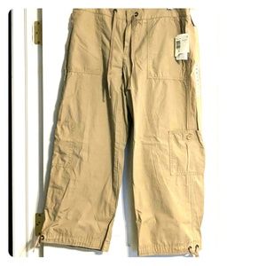 Crop cargo pants